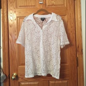 Short sleeved white floral lace button down top